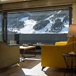 El Tarter The Mirror & Spa Luxury Apartments