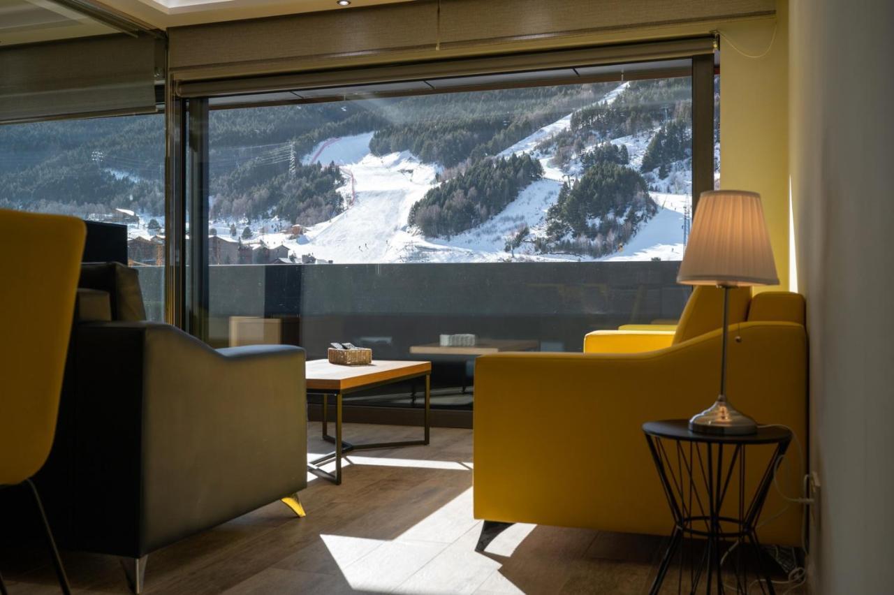 The Mirror & Luxury Apartamento El Tarter